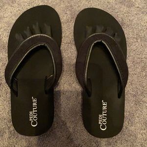 Black Sandals To Make Pedicures Easy!